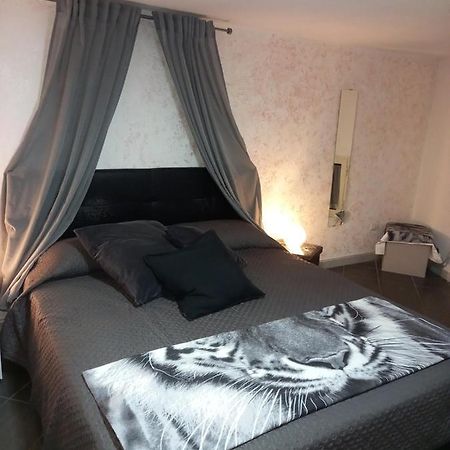 Appartement Bella Mbriana à Naples Extérieur photo