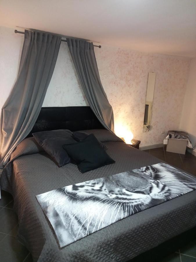 Appartement Bella Mbriana à Naples Extérieur photo